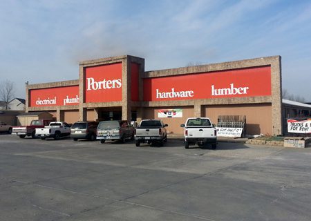 Link to Kearney location, picture of the front of the Kearney location.